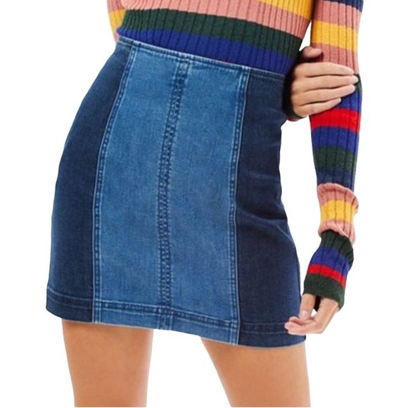 PacSun Two-Tone Denim Mini Skirt - Size Small - Picture 2 of 8